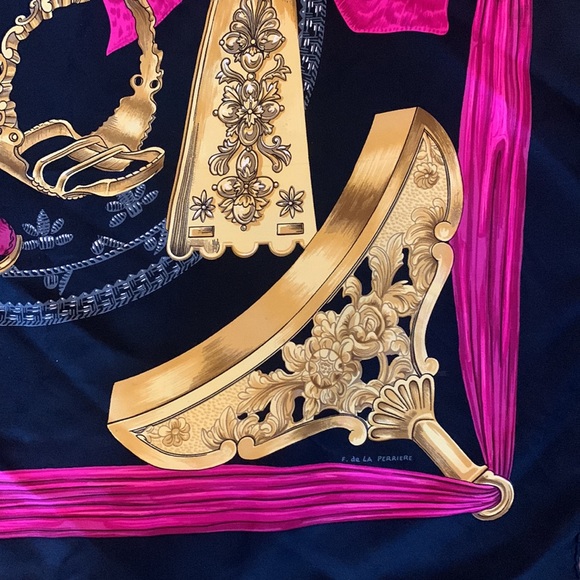 Hermes Paris Etriers 90 Black and Pink Stirrups Scarf - Picture 3 of 10